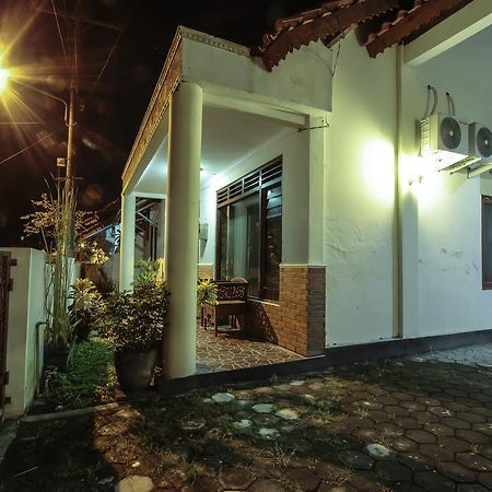 Griya Langen Guesthouse Yogyakarta Eksteriør billede