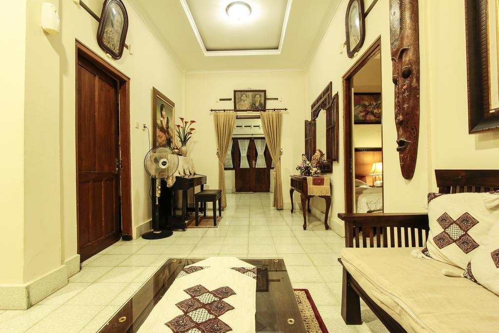 Griya Langen Guesthouse Yogyakarta Eksteriør billede