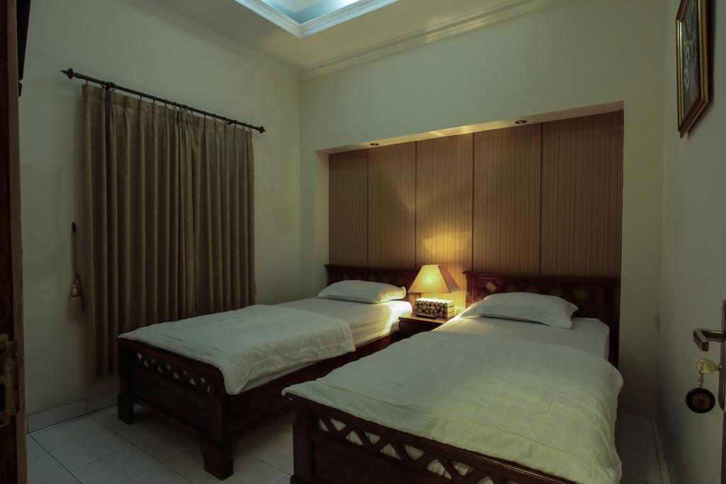 Griya Langen Guesthouse Yogyakarta Eksteriør billede